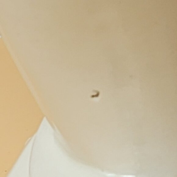 Vintage Ceramic Heart Shaped Vase/Planter With Floral & Bow Accents - Picture 9 of 13